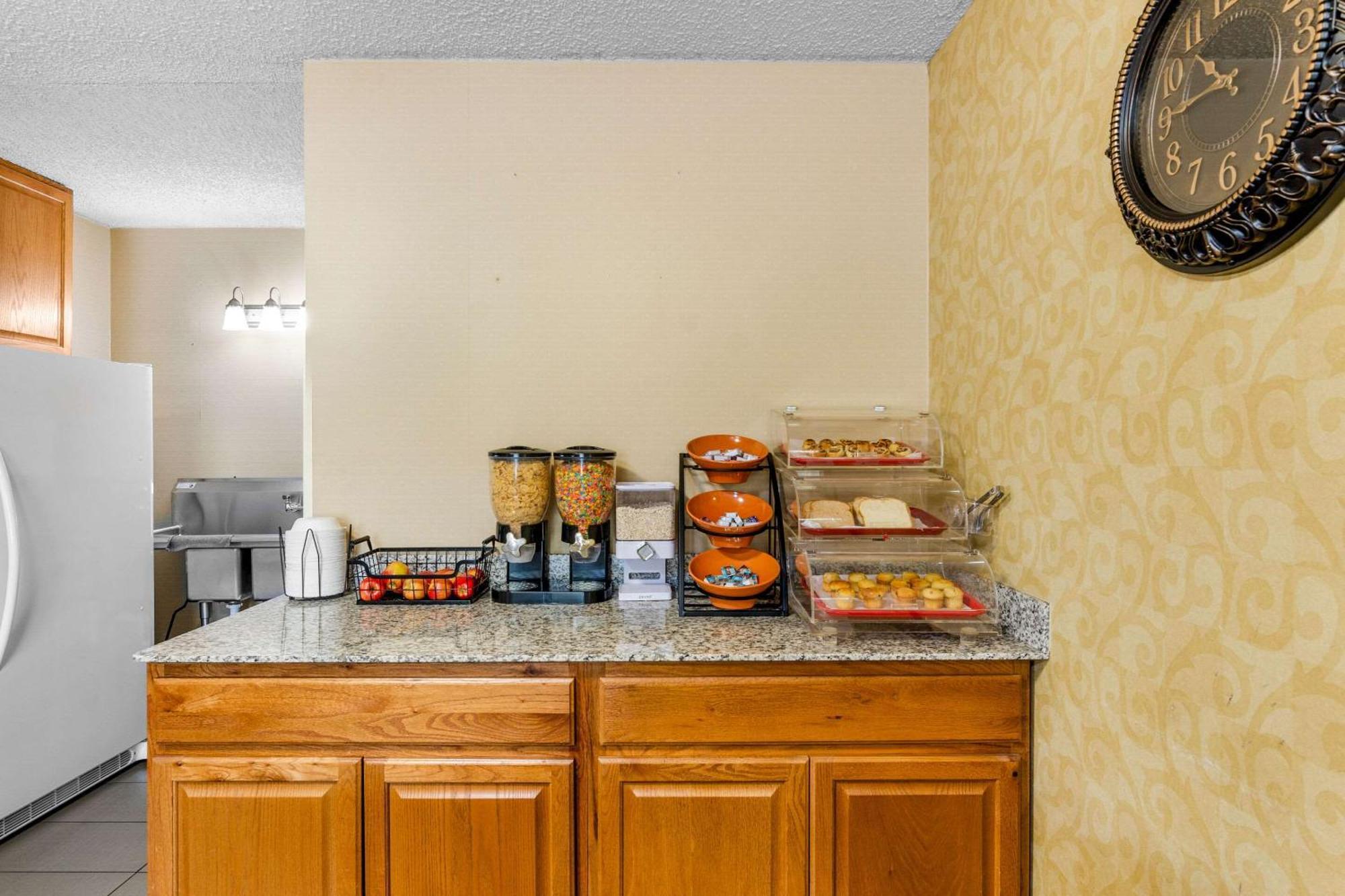 Econo Lodge Lynchburg Luaran gambar