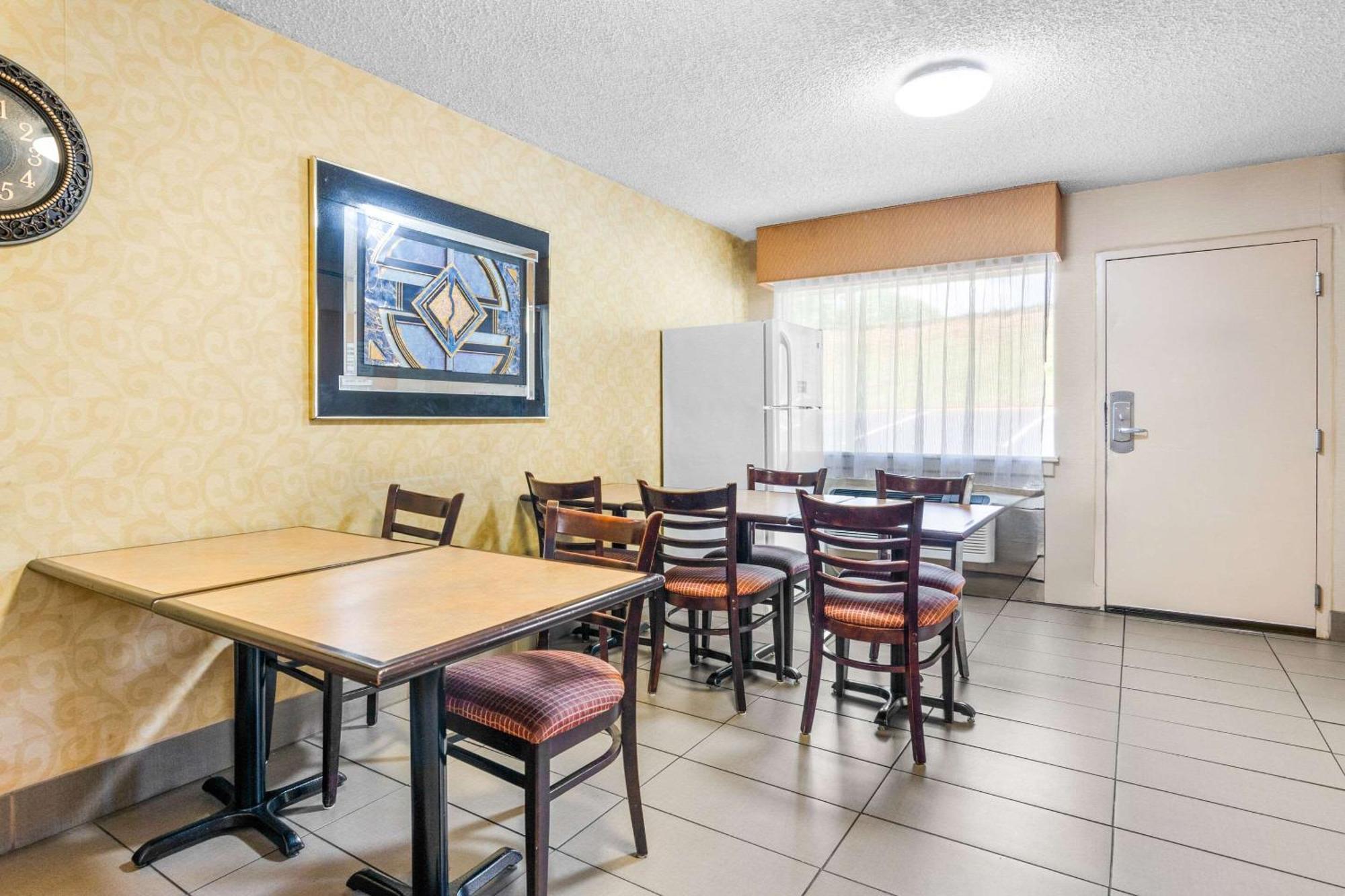 Econo Lodge Lynchburg Luaran gambar
