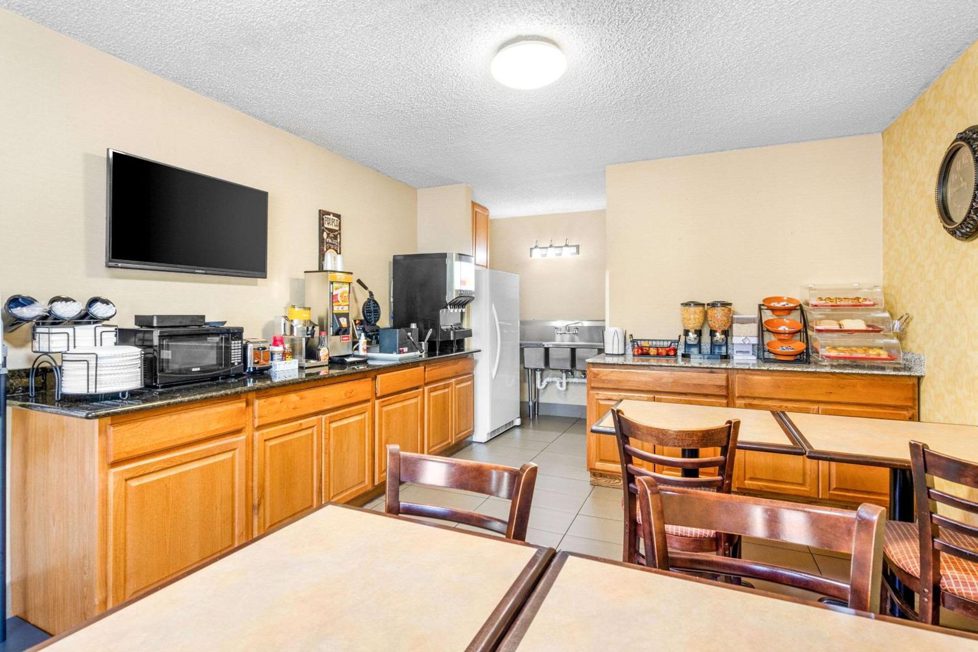 Econo Lodge Lynchburg Luaran gambar