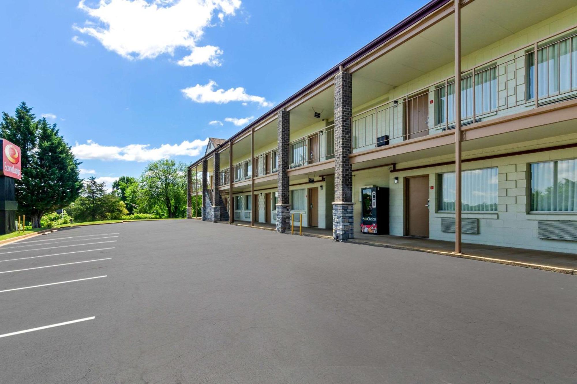 Econo Lodge Lynchburg Luaran gambar